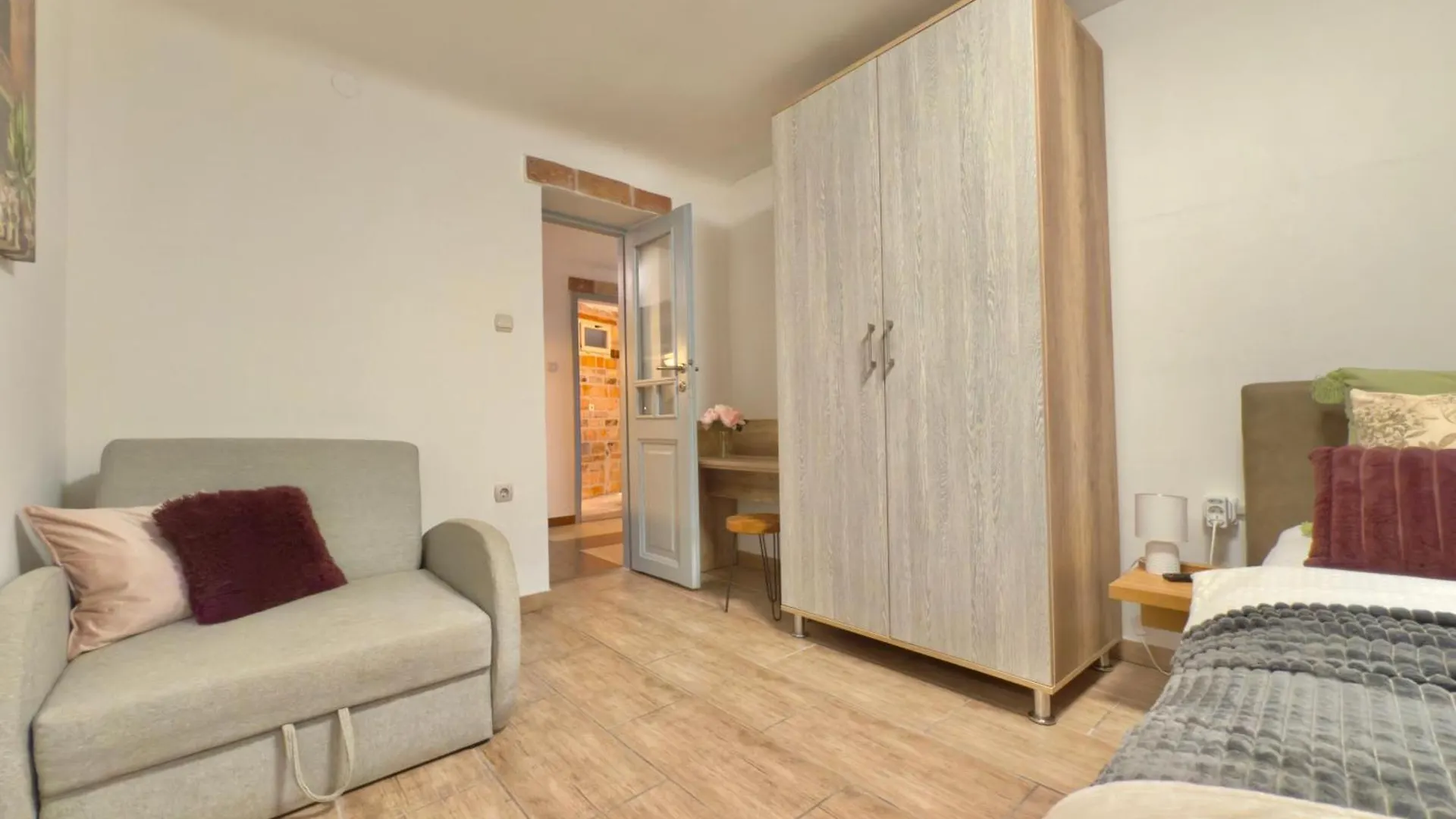 Hangulat Apartman Eger Apartment